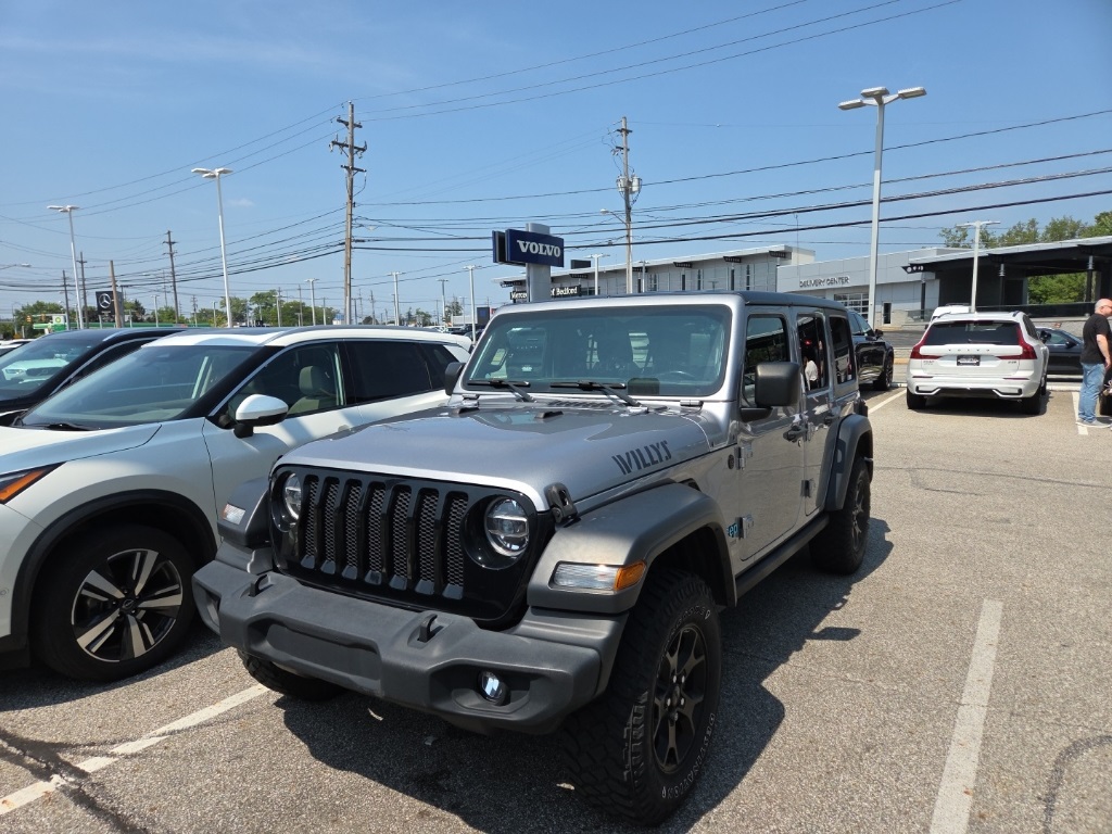 2020 Jeep Wrangler Unlimited Willys photo 2