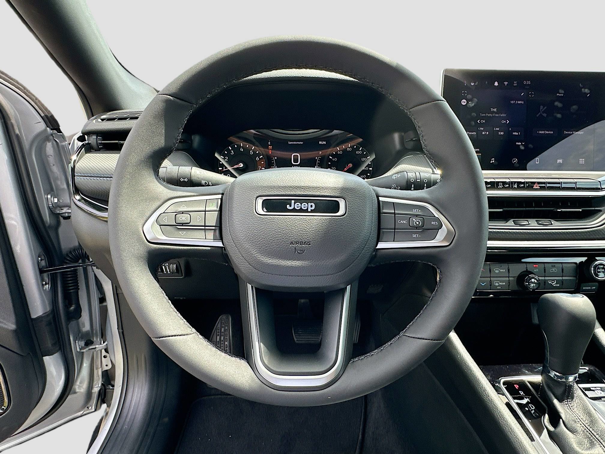 2026 Jeep Compass Latitude Altitude photo 7