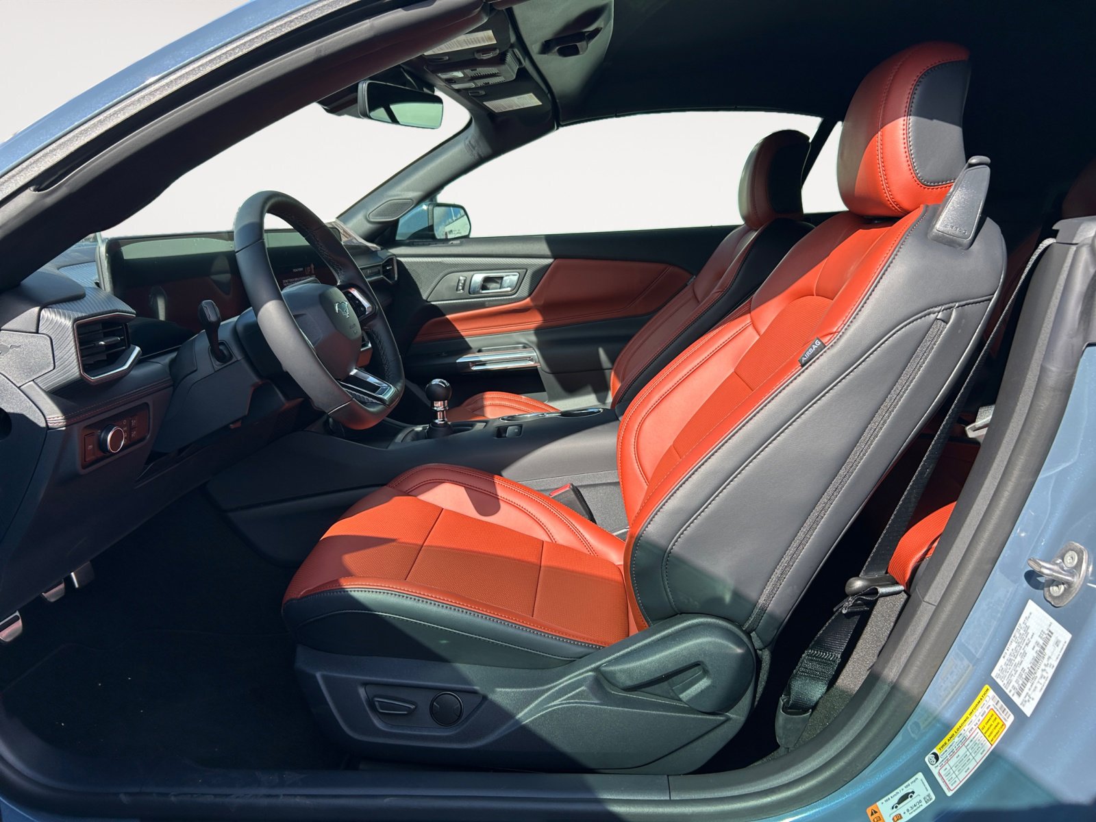 2025 Ford Mustang GT Premium photo 17