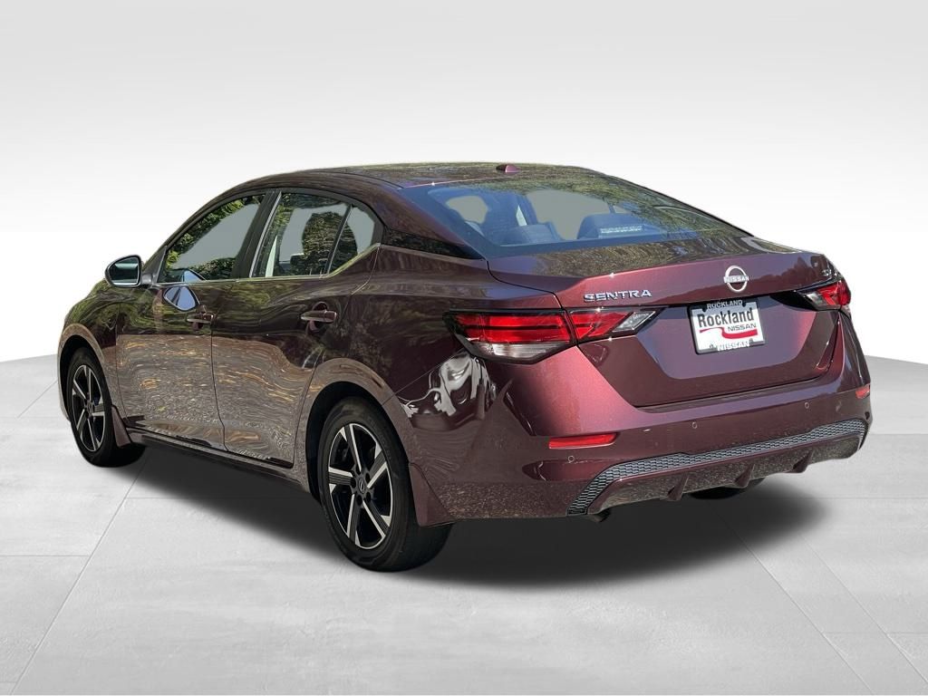 2024 Nissan Sentra SV photo 3