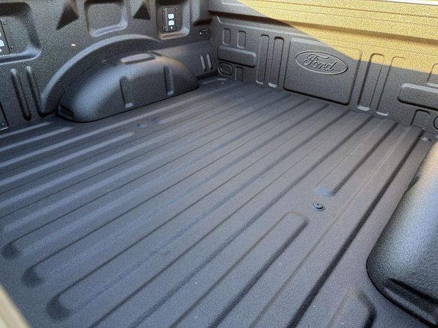 2025 Ford F-150 STX photo 4