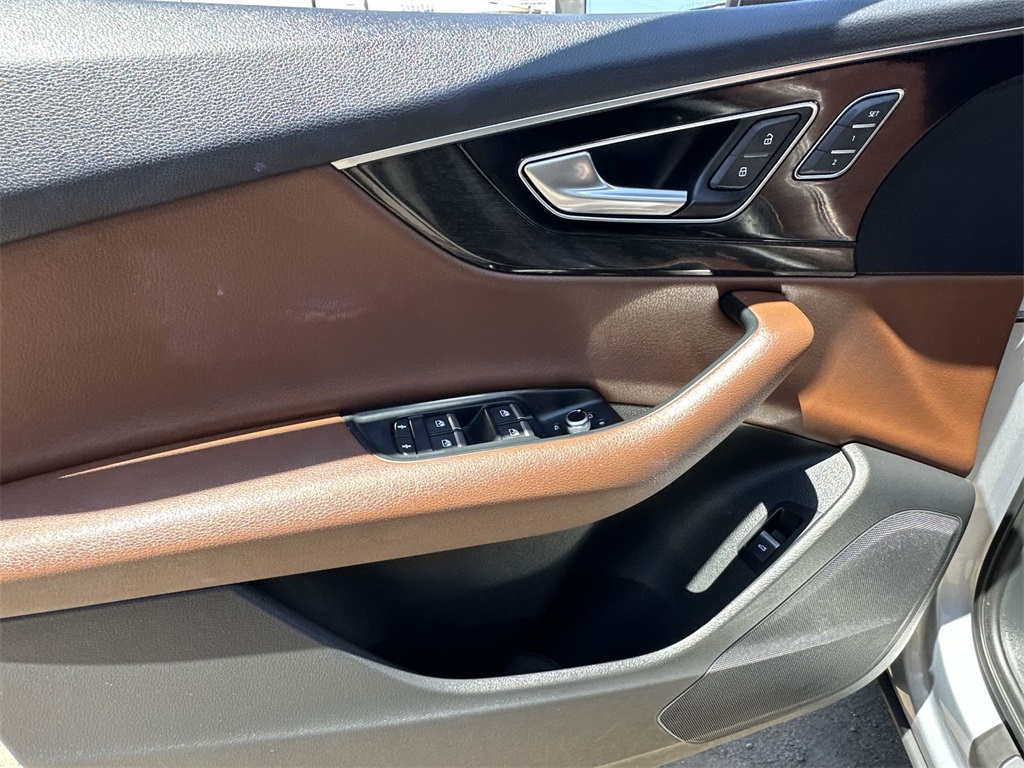 2019 Audi Q7 55 Premium photo 21