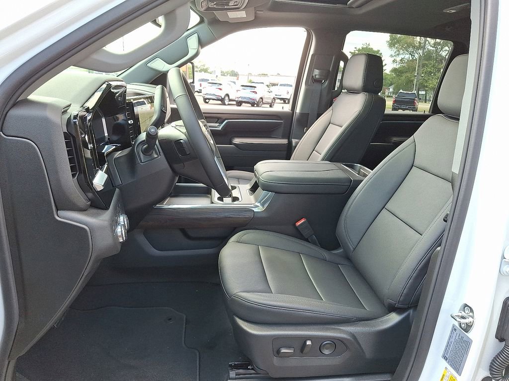 2025 Gmc Sierra HD SLT photo 13