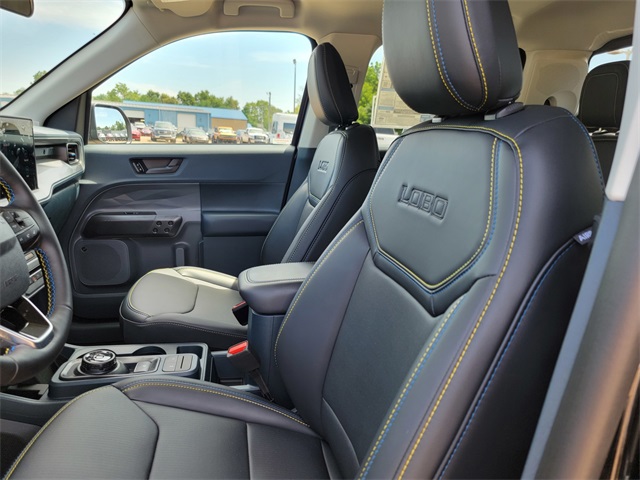 2025 Ford Maverick photo 10