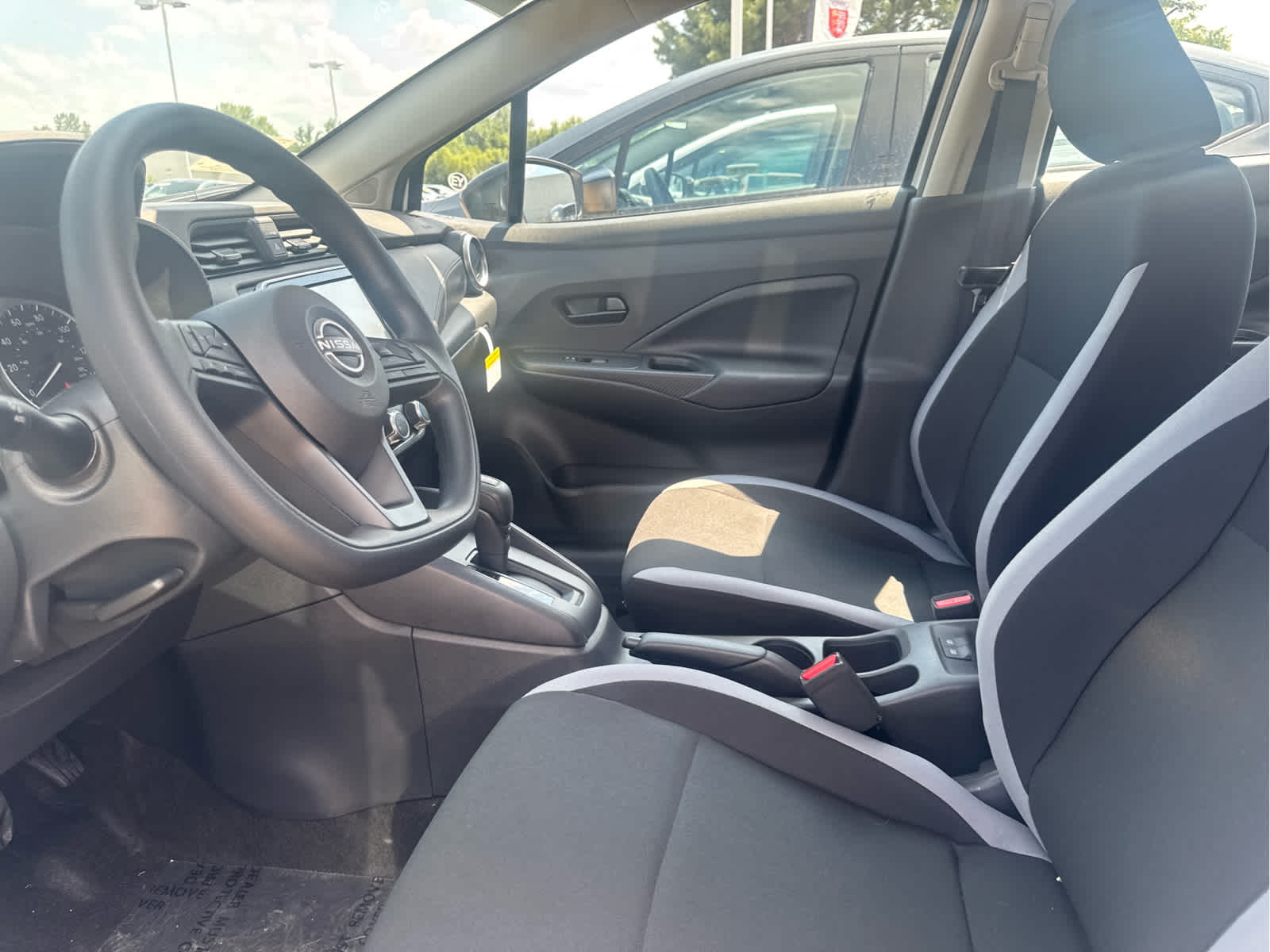 2025 Nissan Versa S photo 7
