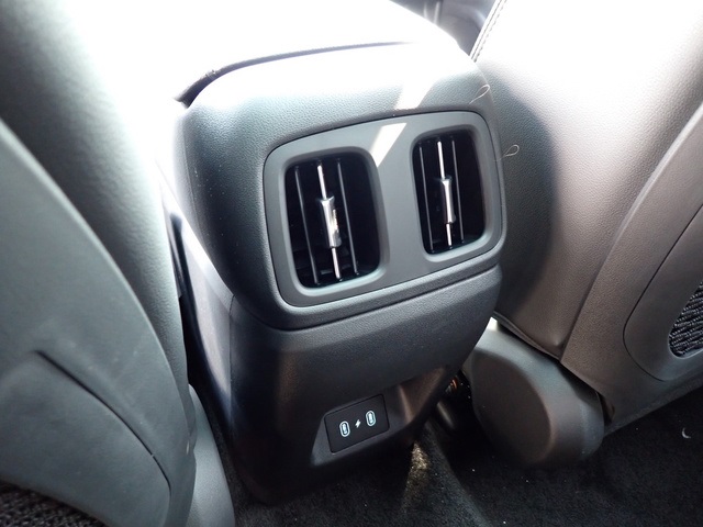 2025 Hyundai Tucson Limited photo 12