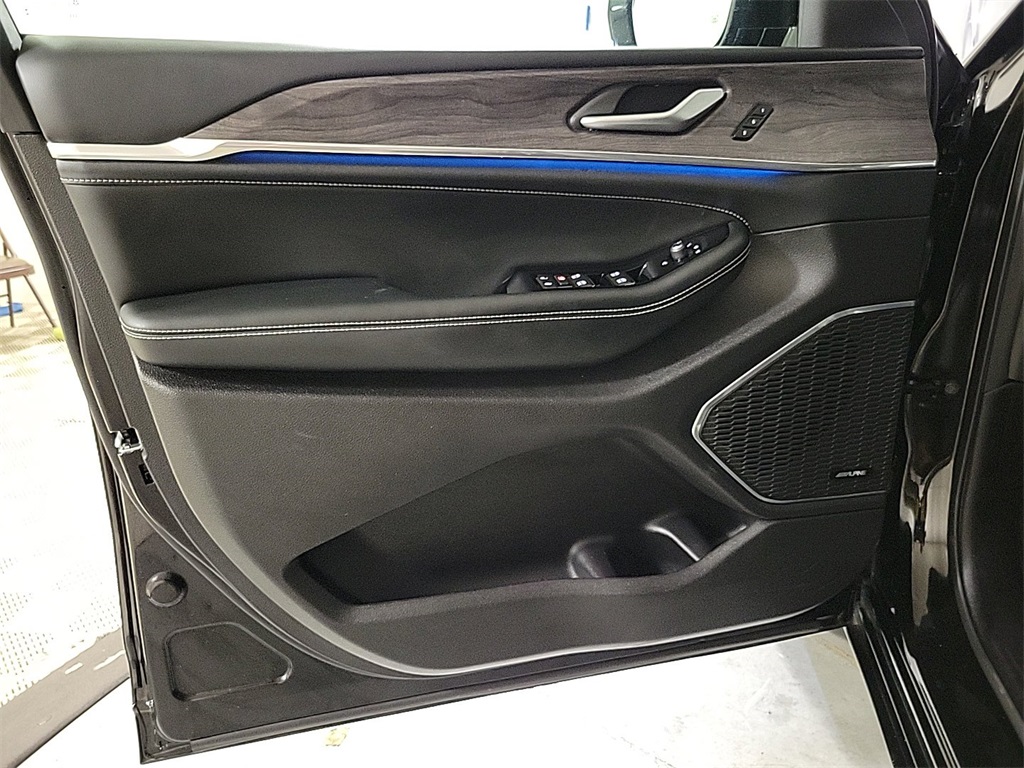 2024 JEEP GRAND CHEROKEE L - Image 19