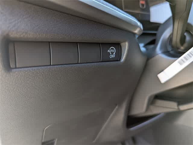 2025 Nissan Kicks SV photo 21