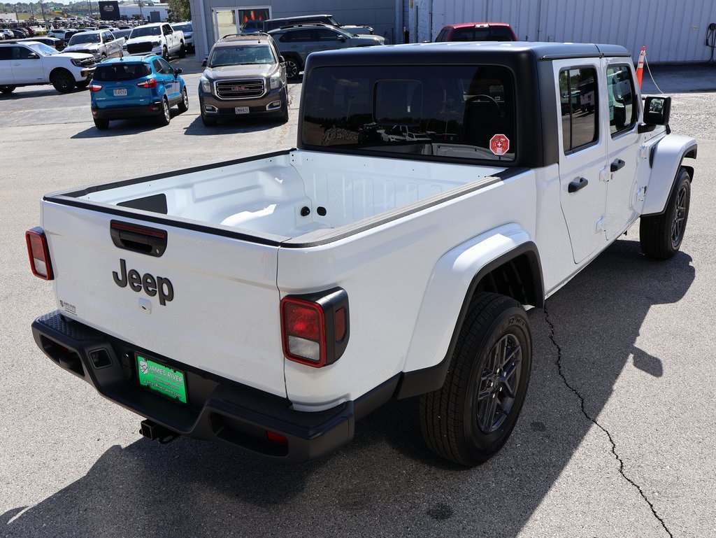 2025 Jeep Gladiator Sport S photo 4
