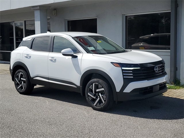 2025 Nissan Kicks SV photo 16