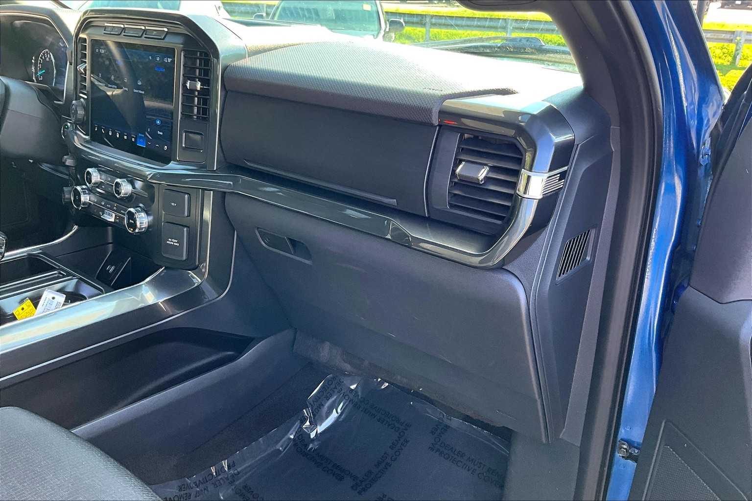2023 Ford F-150 XLT photo 16