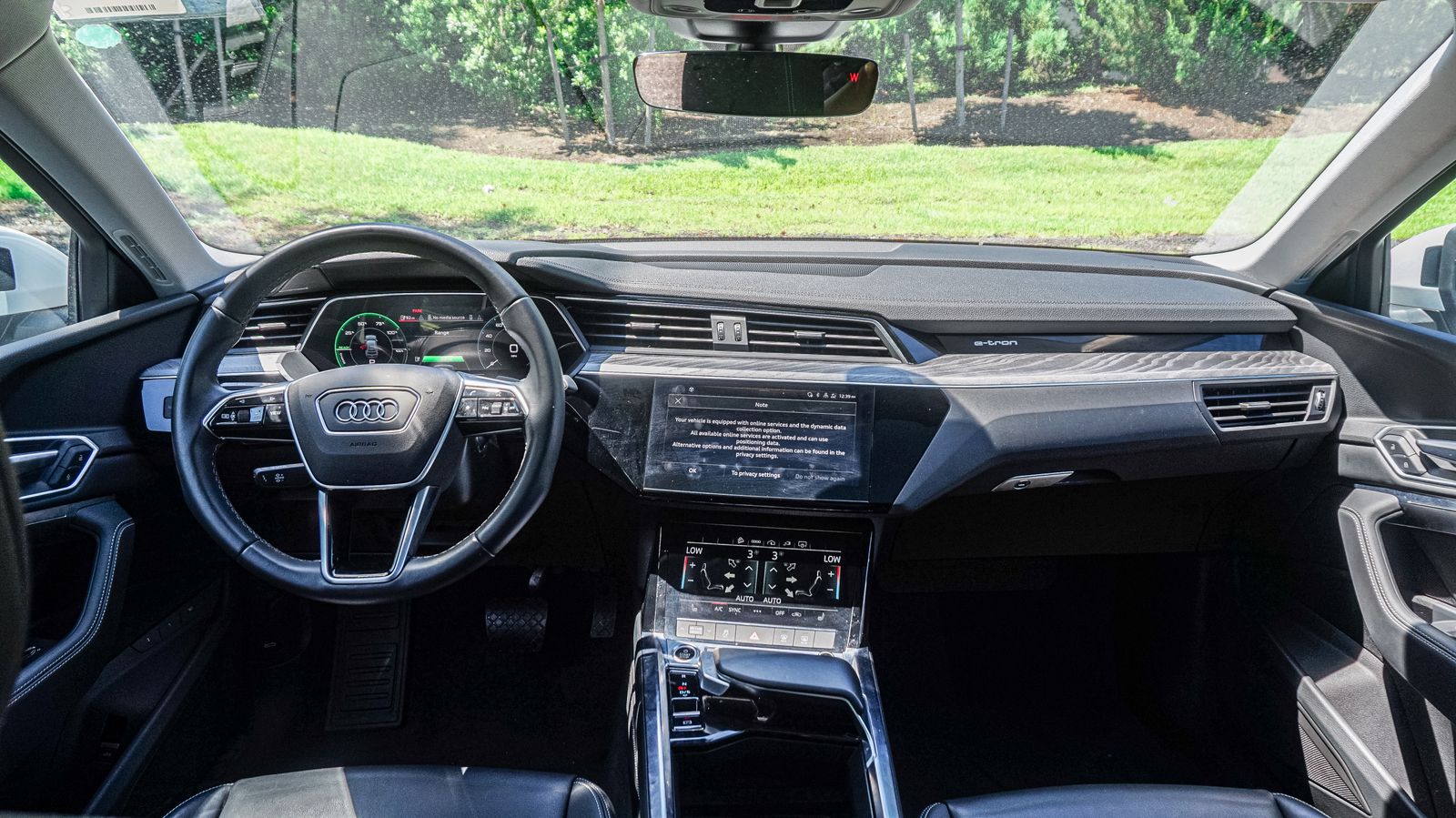 2022 Audi e-tron Sportback S line Premium photo 11