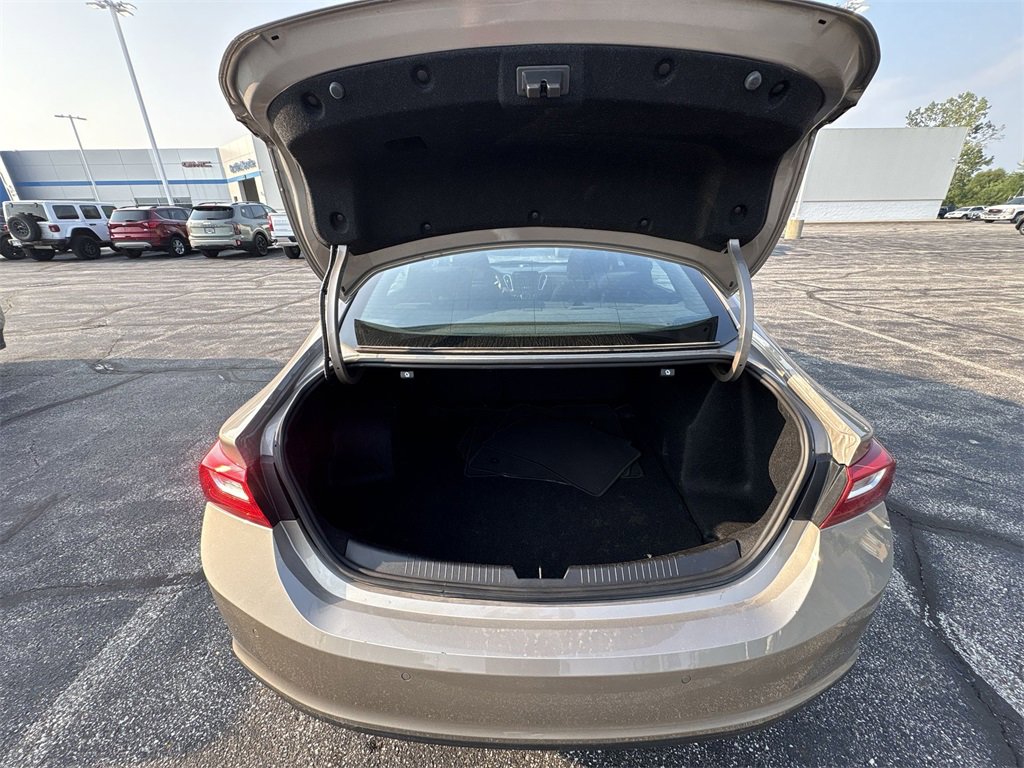 2024 Chevrolet Malibu 1LT photo 16