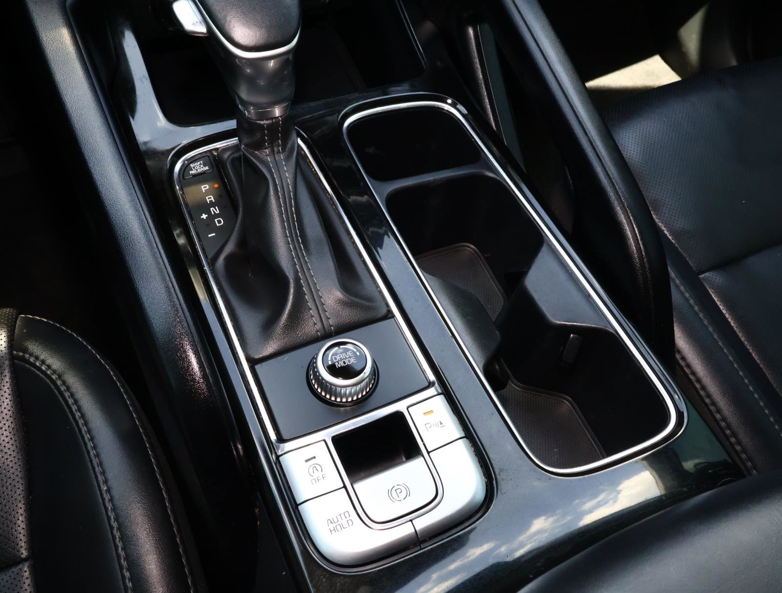 2024 Kia Telluride S photo 25