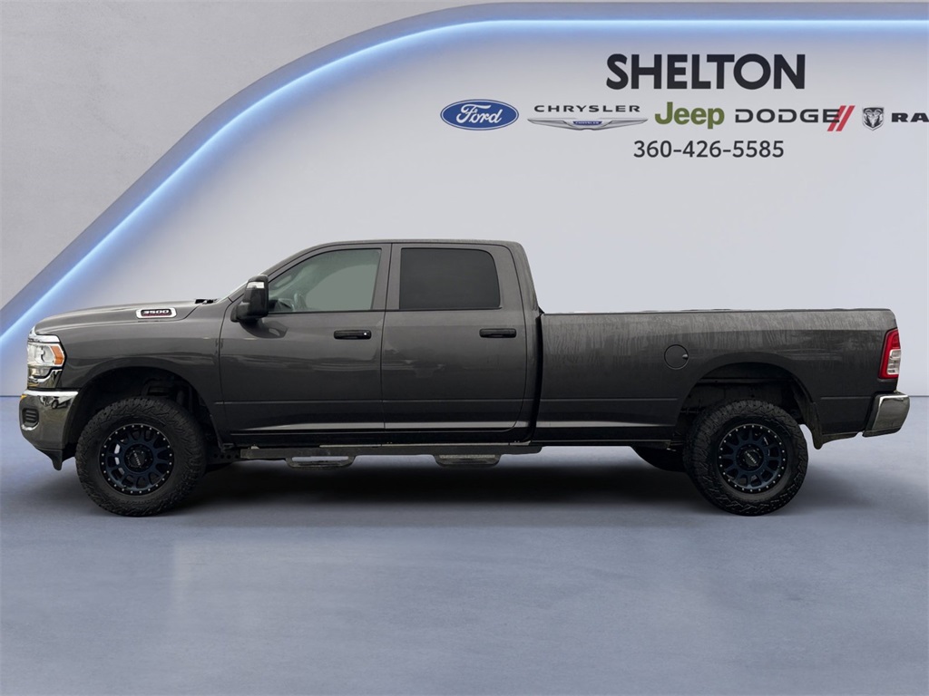 2024 Ram 3500 Tradesman photo 2