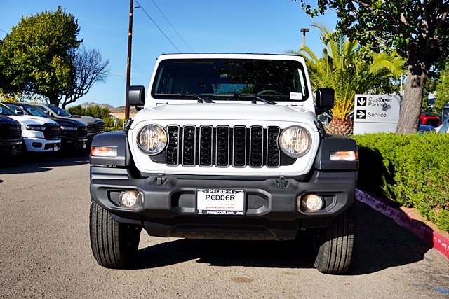 New 2026 Bright White Clear-Coat Exterior Paint Jeep Sport S image 5