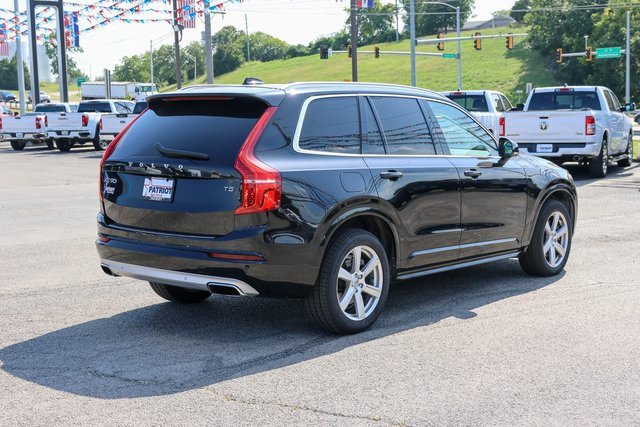 2021 Volvo XC90 T5 Momentum photo 3