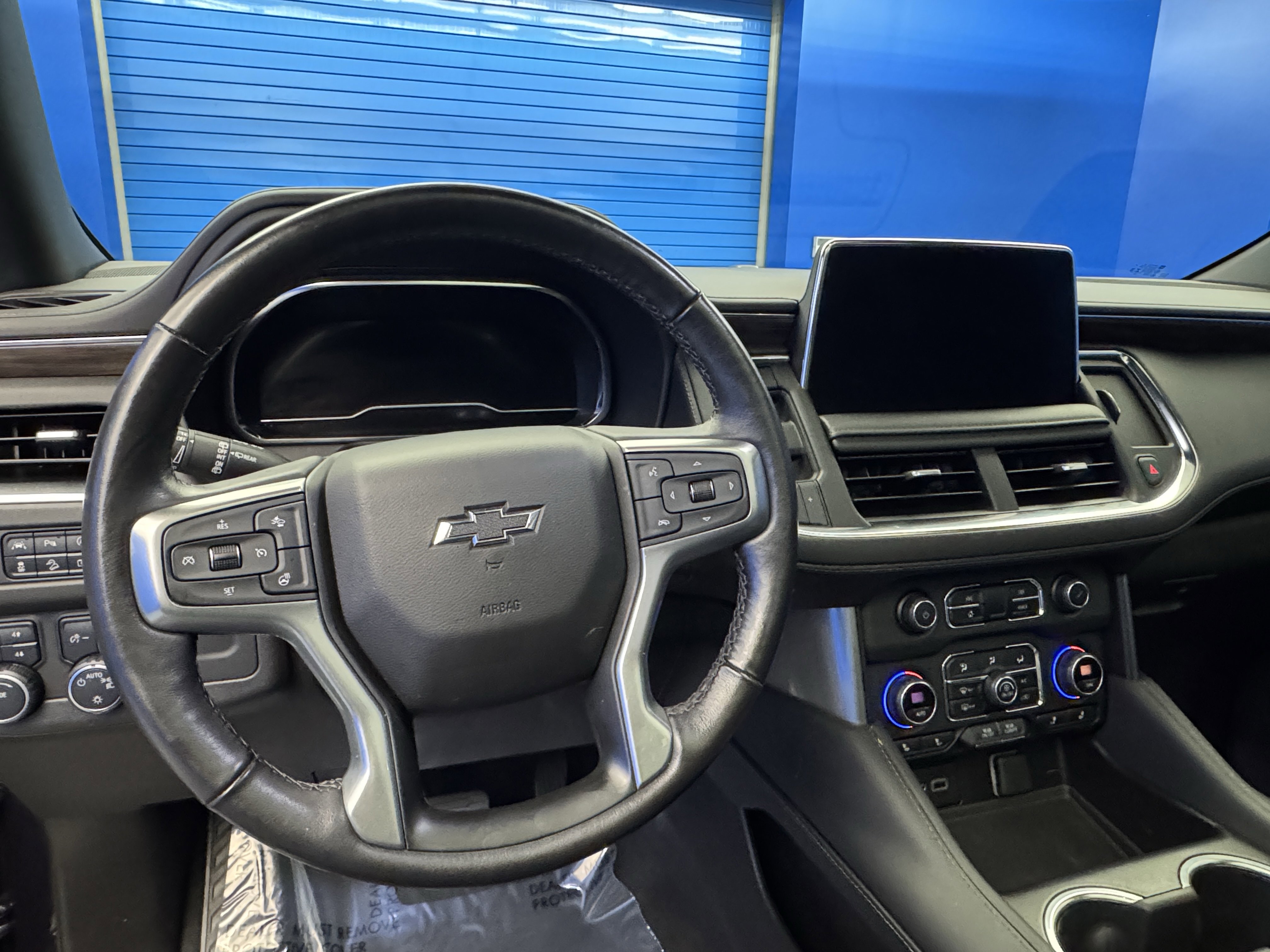 2022 Chevrolet Tahoe Z71 photo 2