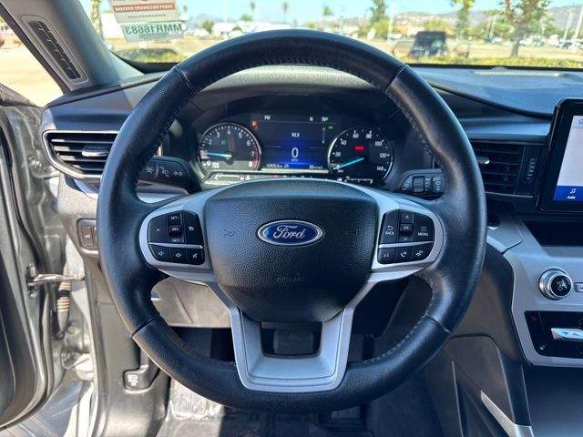 2023 Ford Explorer XLT photo 8