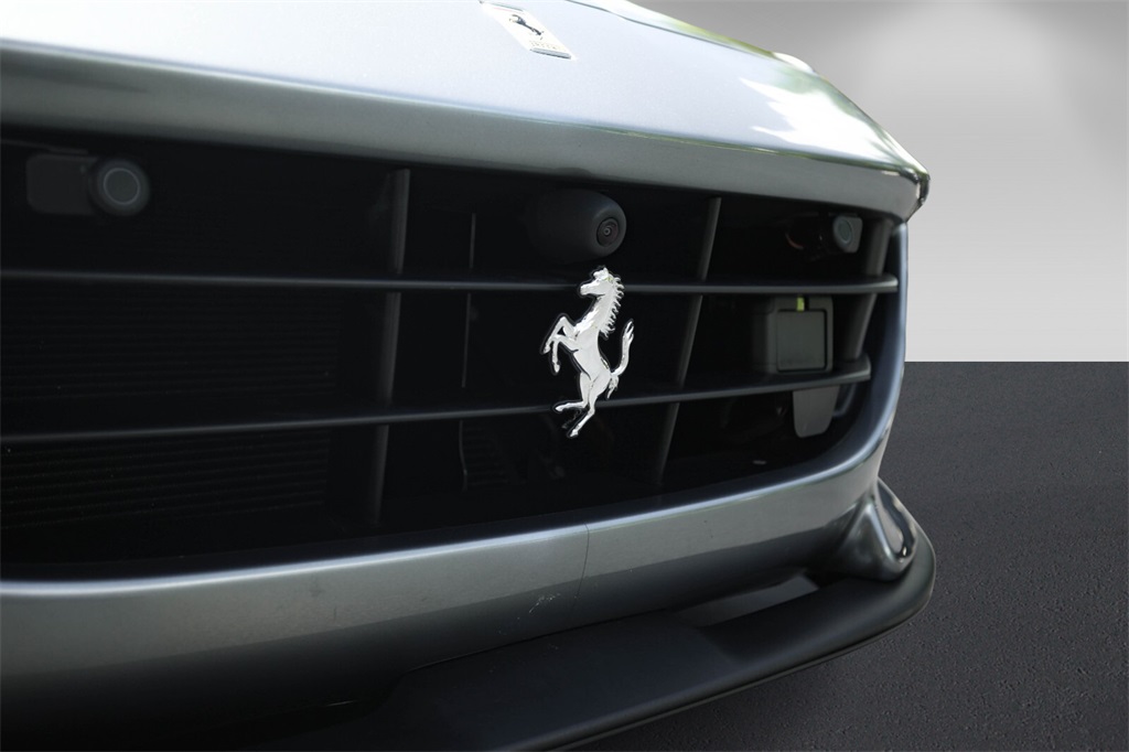 2022 Ferrari Portofino Base photo 8