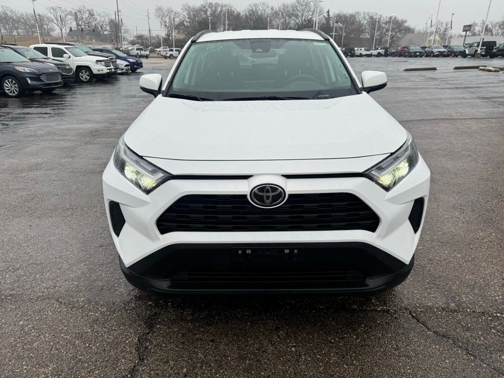 Used 2025 Toyota RAV4 XLE with VIN 4T3RWRFVXSU178154 for sale in Kansas City
