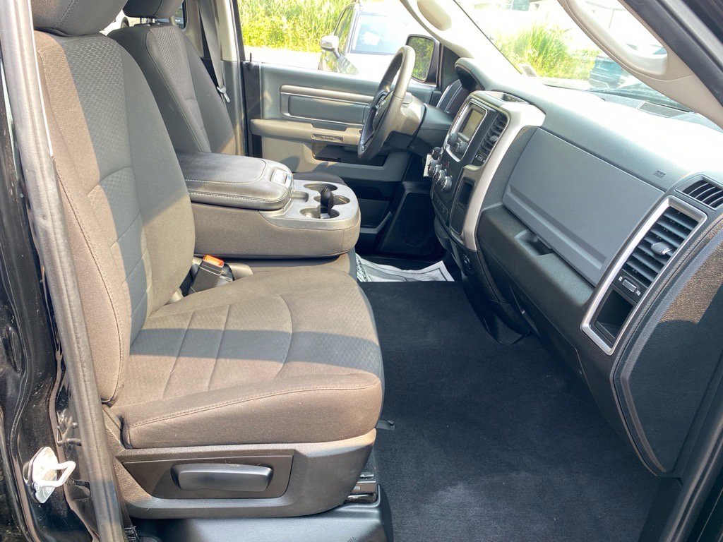 2020 Ram 1500 Classic Warlock photo 23