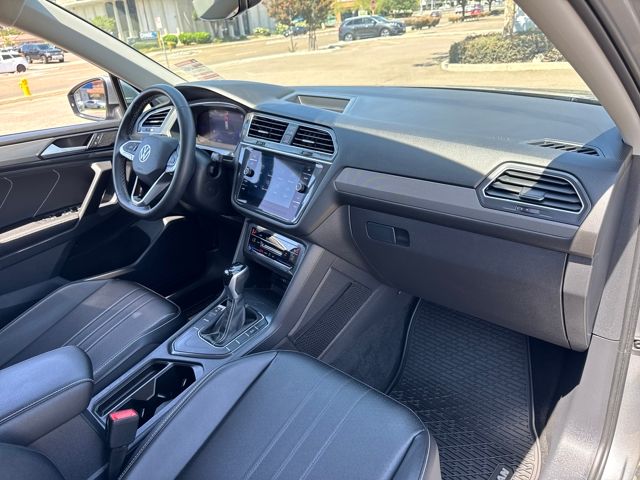 2022 Volkswagen Tiguan SE photo 22
