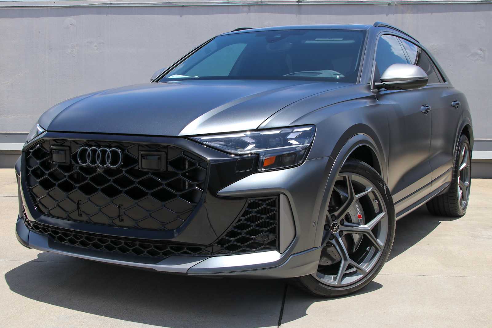 2025 Audi RS Q8 performance