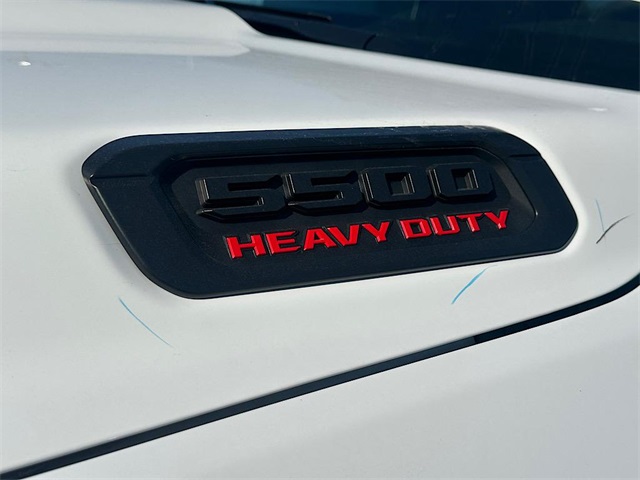 2025 Ram 5500 Tradesman photo 4