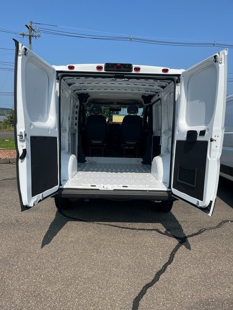 2025 Ram ProMaster 1500 Cargo Van photo 4