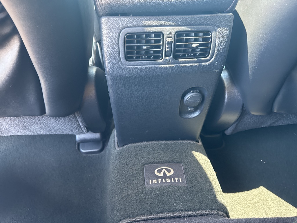 2013 Infiniti FX37 Base photo 40