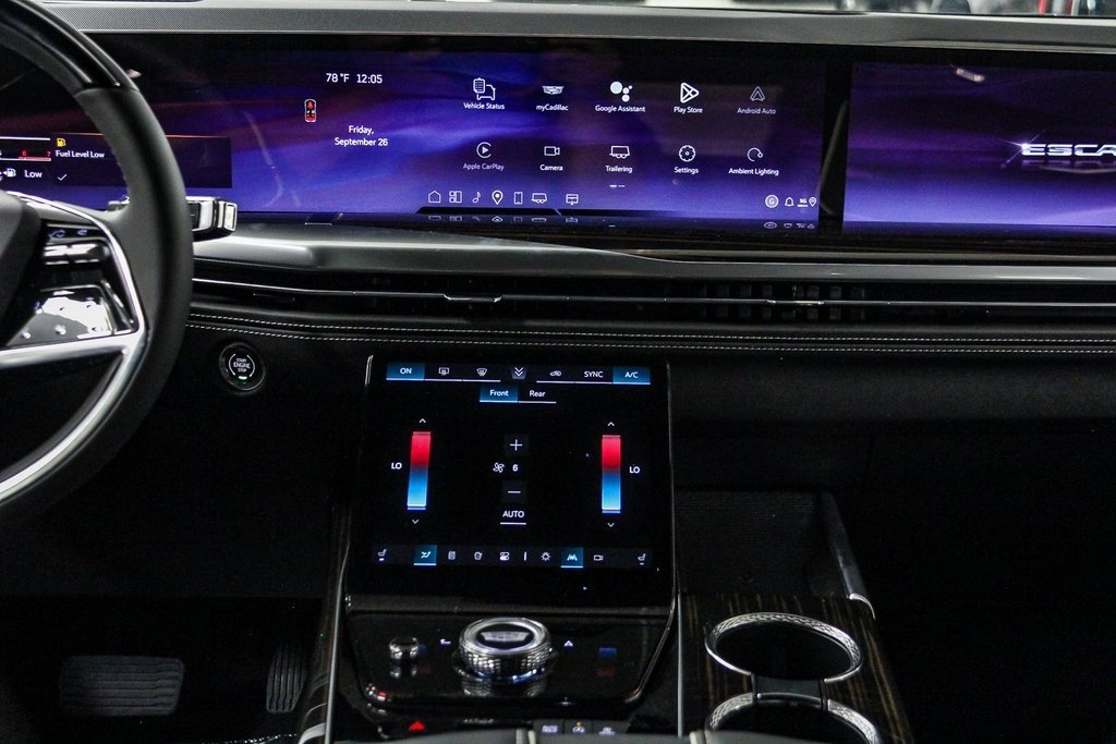2026 Cadillac Escalade Luxury photo 11