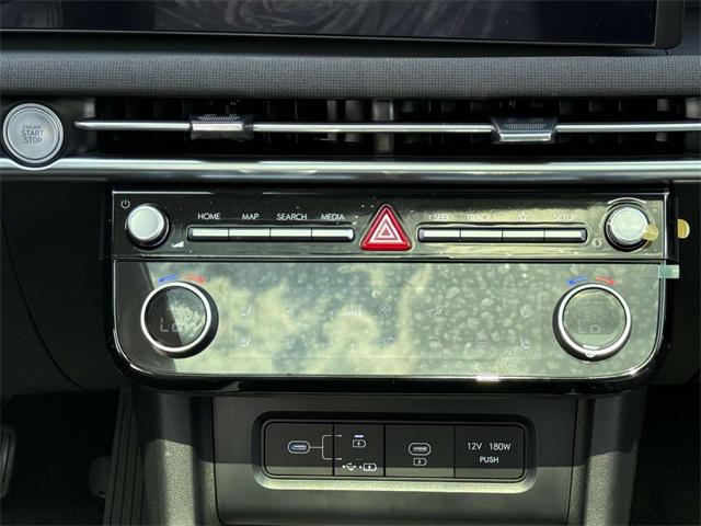 2025 Hyundai Tucson Limited photo 17