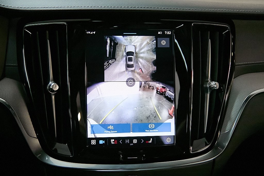 2025 VOLVO S60 - Image 27