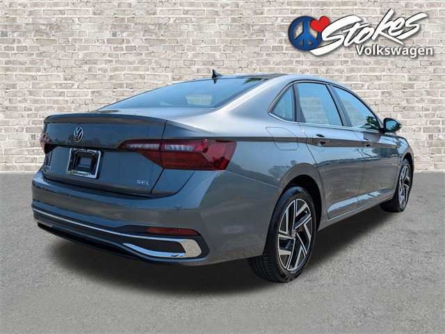 2024 Volkswagen Jetta 1.5T SEL photo 4