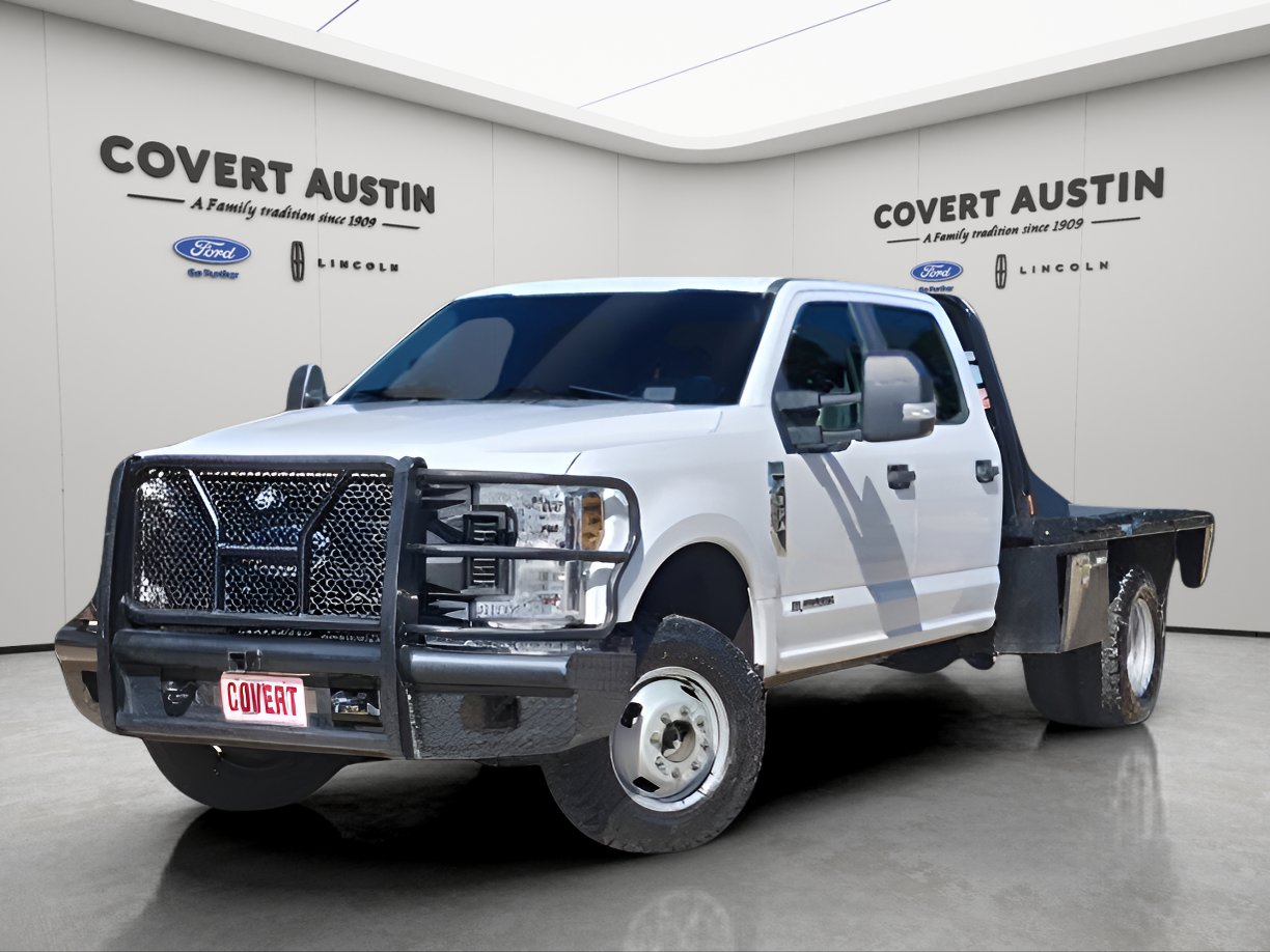 2019 Ford F-350 Super Duty Chassis Cab XL's photo