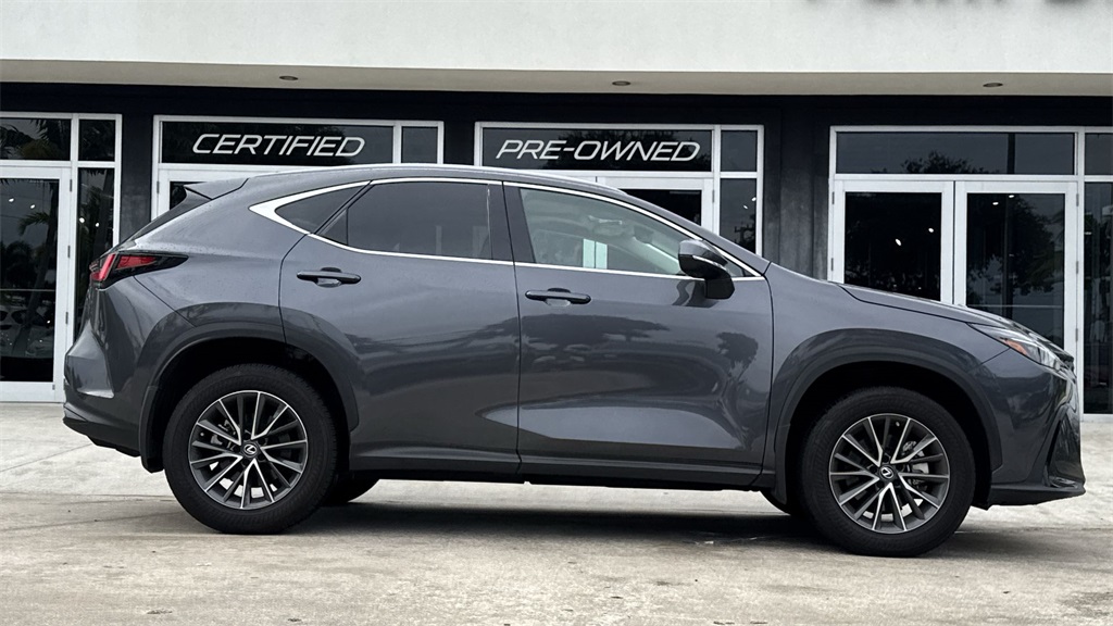 2022 Lexus NX 350 photo 23