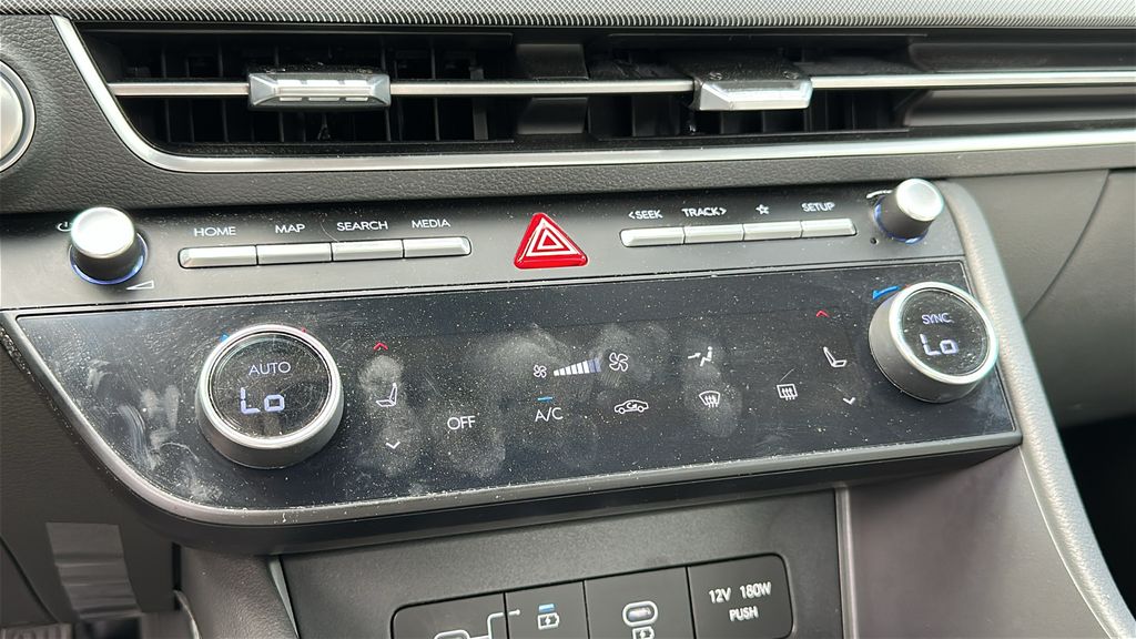 2024 Hyundai Sonata SEL photo 18