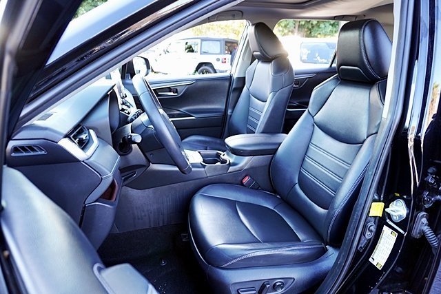 Used 2019 Black Toyota Limited image 14