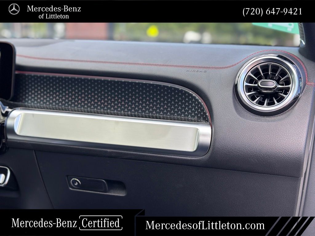 2025 Mercedes Benz EQB photo 21