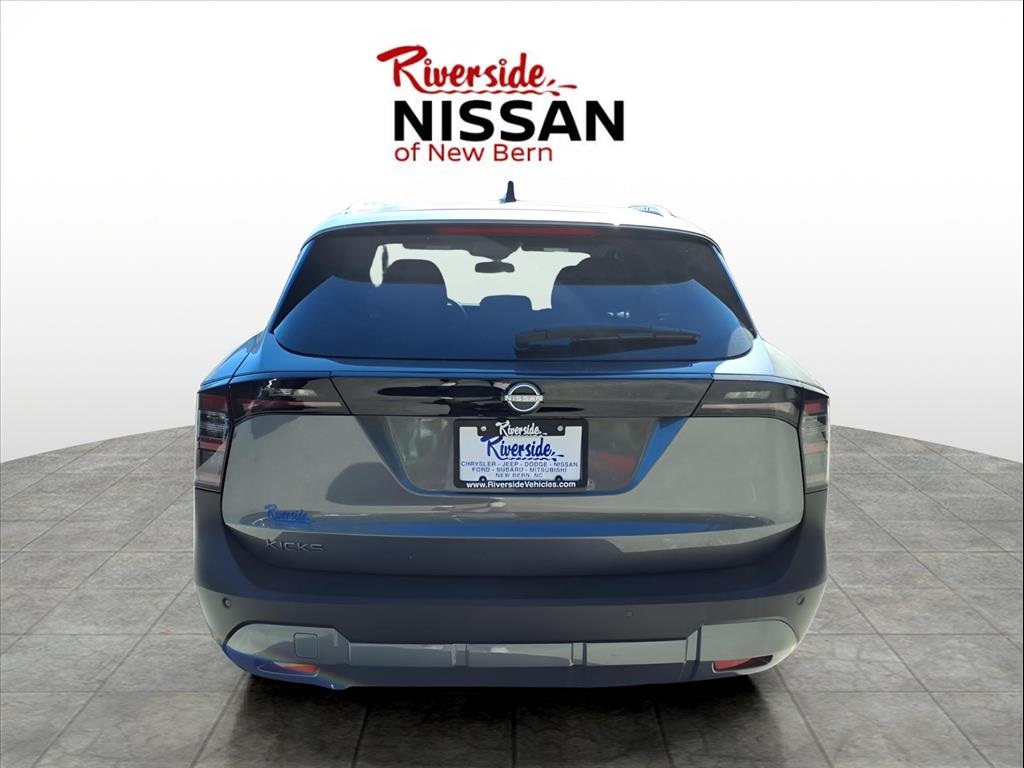 2026 Nissan Kicks SV photo 3