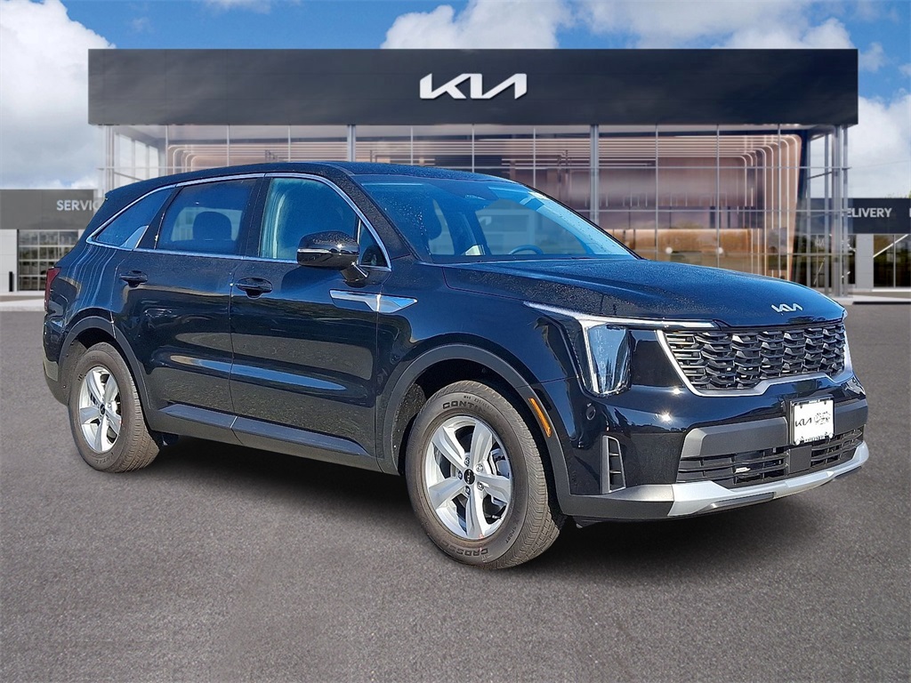 2026 Kia Sorento LX's photo
