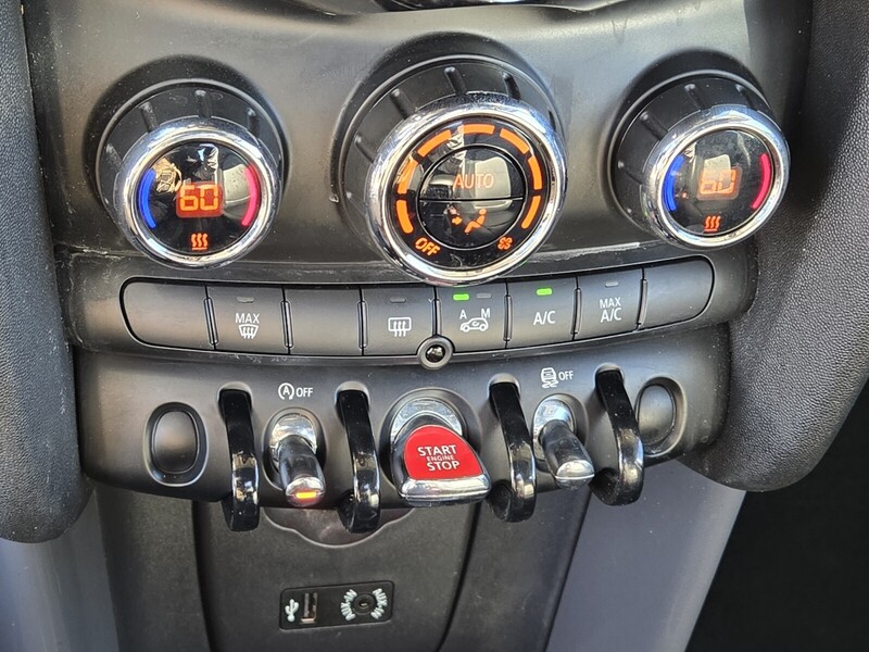2015 Mini Cooper Hardtop 4 Door photo 19