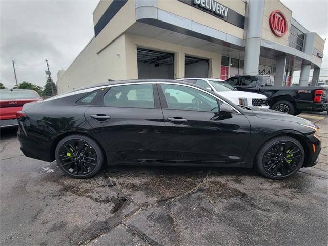 2026 Kia K5 GT photo 2