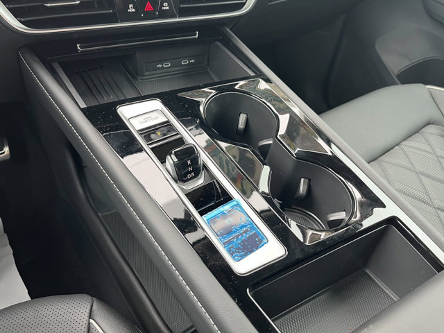 2025 Volkswagen Atlas SEL Premium R-Line photo 25