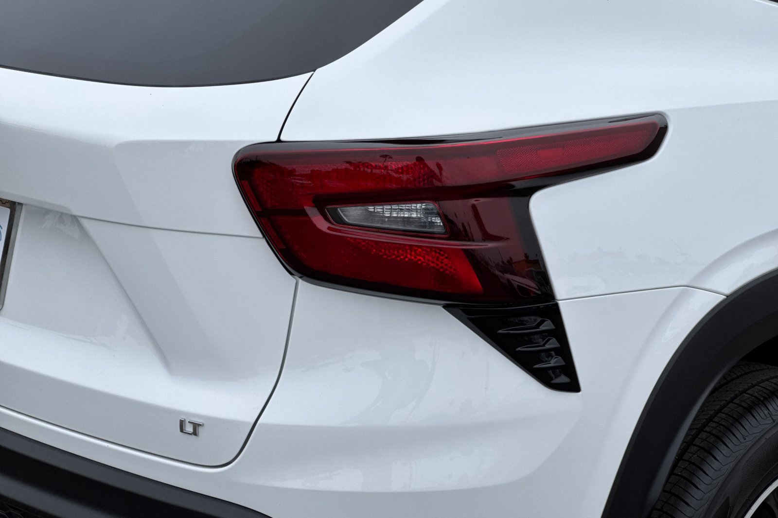 2025 Chevrolet Trax LT photo 22