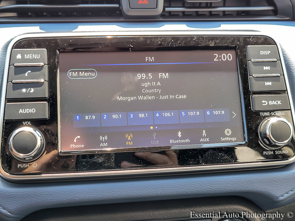 2025 Nissan Versa SV photo 12