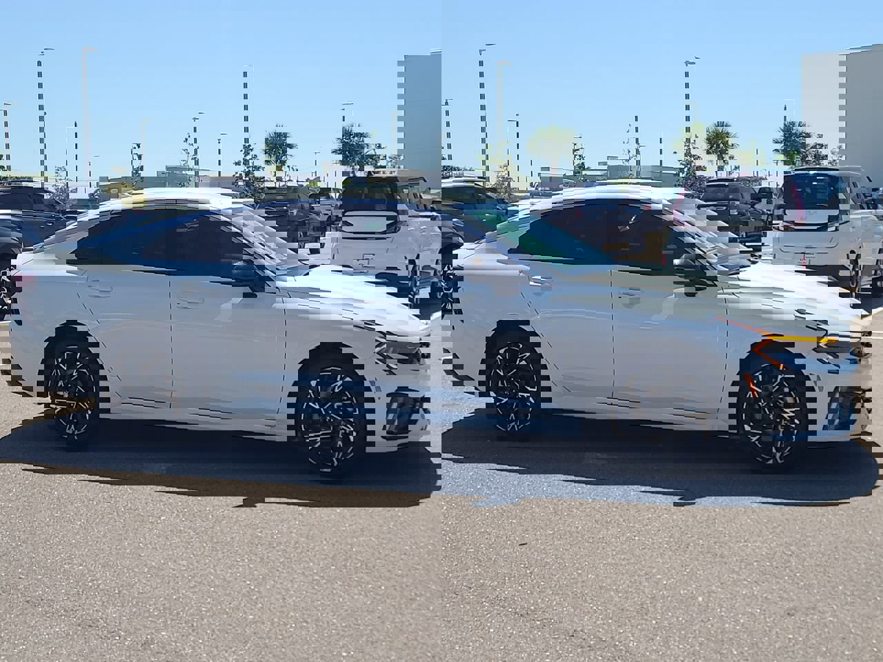 2026 Kia K5 GT-Line photo 4