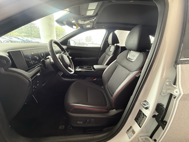 2025 Hyundai Tucson Hybrid N Line photo 12