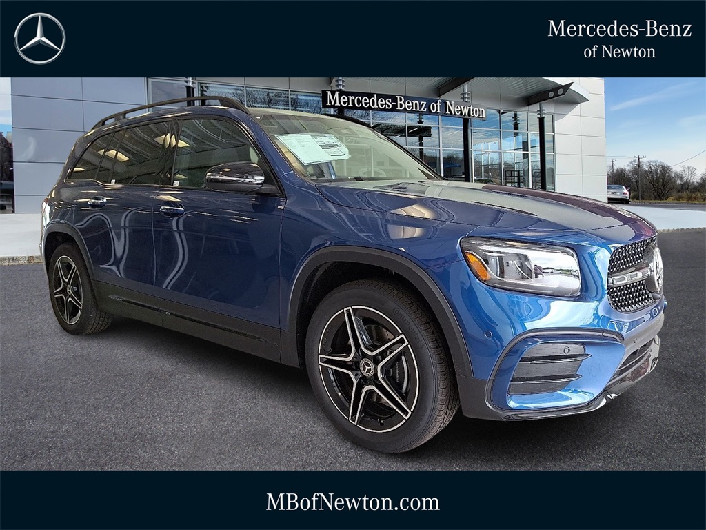 2026 Mercedes-Benz GLB GLB 250's photo